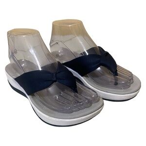 Cloudsteppers by Clarks Arla Glison Navy Blue Fabric Flip Flop